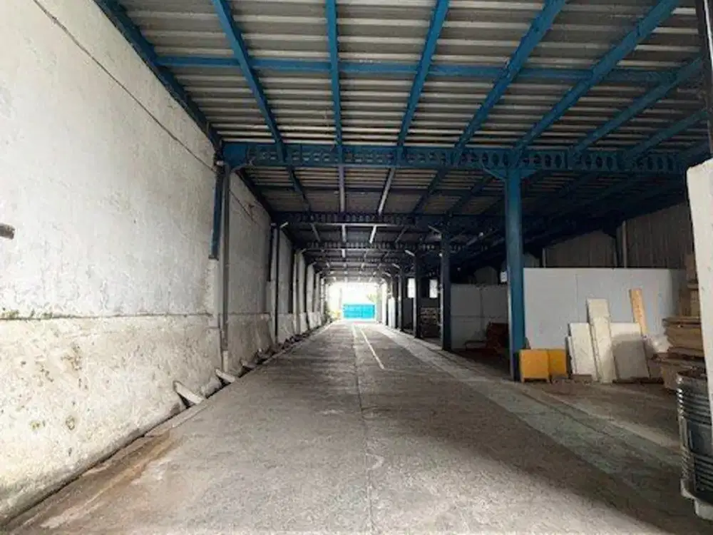 Disewakan Gudang ex furniture  bersama mesin² nya di Ngoro, Mojokerto