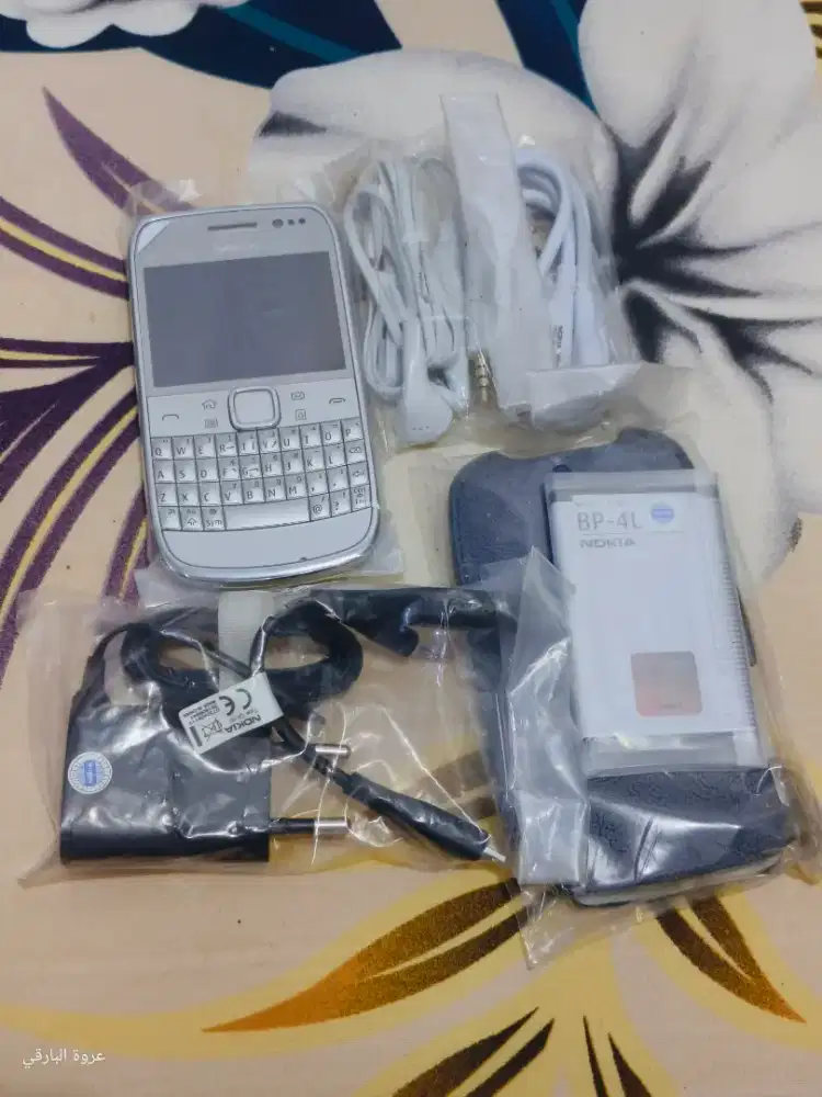 Nokia E6 Symbian Anna Gray Silver FullSet Original