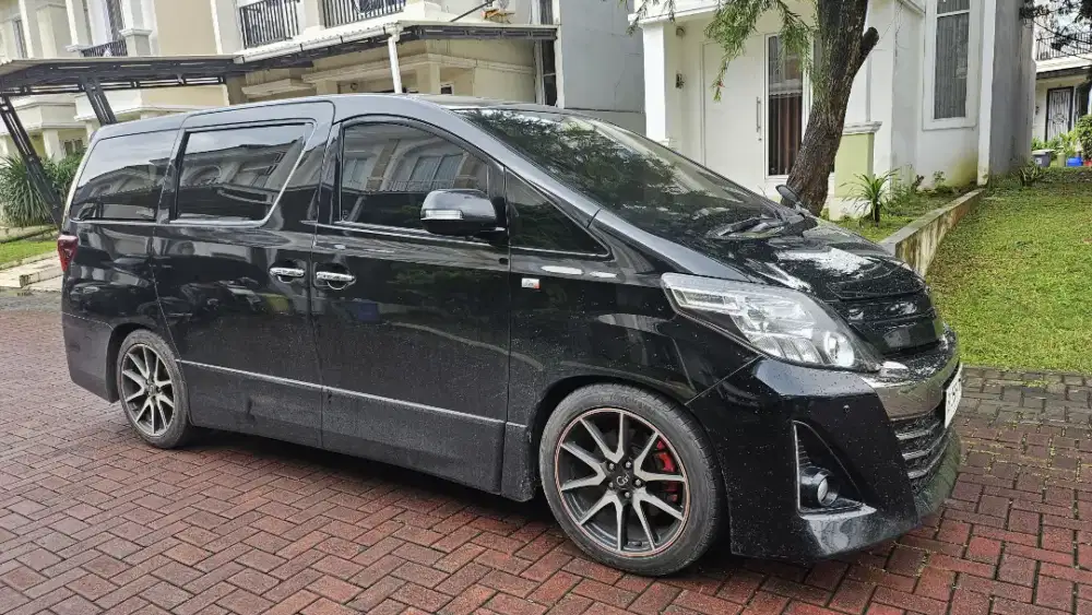Toyota Alphard GS 2.4 CBU Matic Terawat 2013 KM LOW 30 RB ANTIK