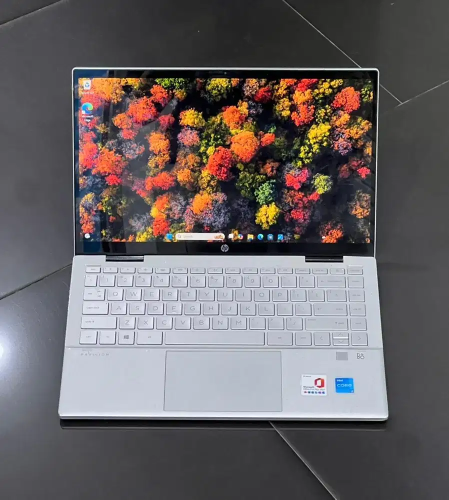 Hp pavilion x360 toucreen core i3 gen 11 ram8gb ssd512gb