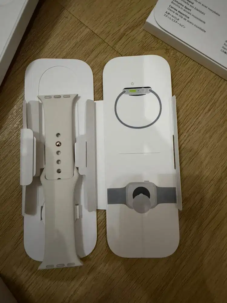 Di jual cepat apple watch SE 3 thn 2026