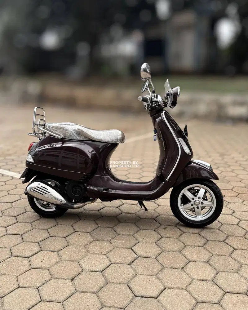 JUAL MURAH VESPA LXV 150 3V 2013 MULUS