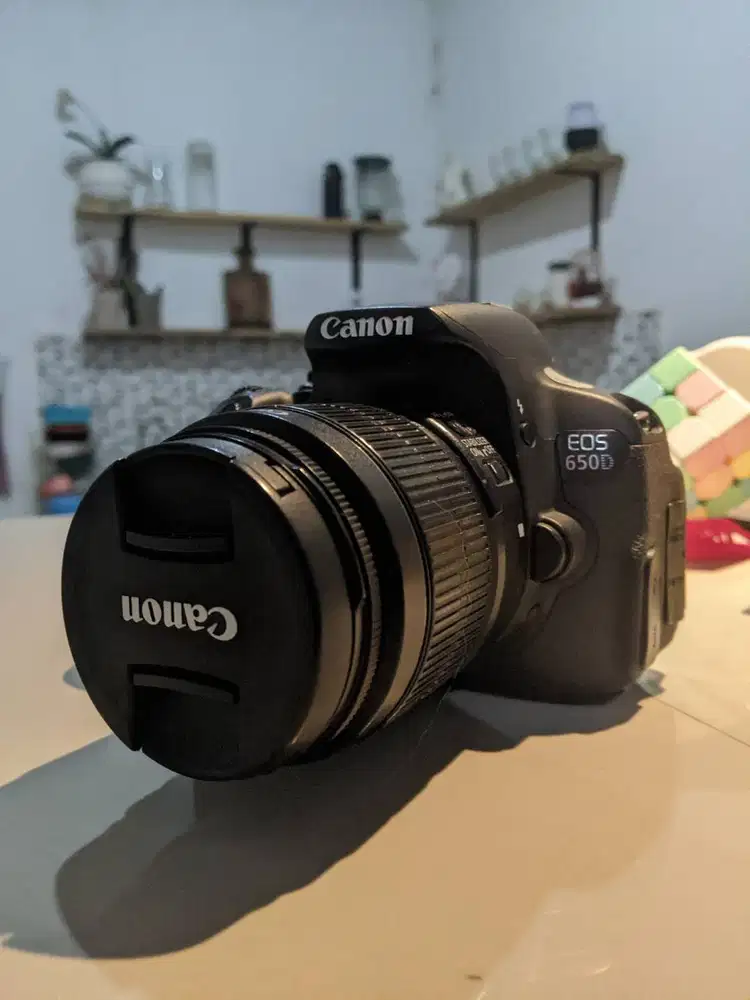 Kamera Canon EOS 650D (Mulus)