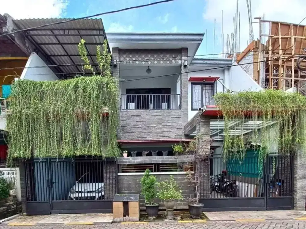 Rumah Luas dan Nyaman Semampir Tengah