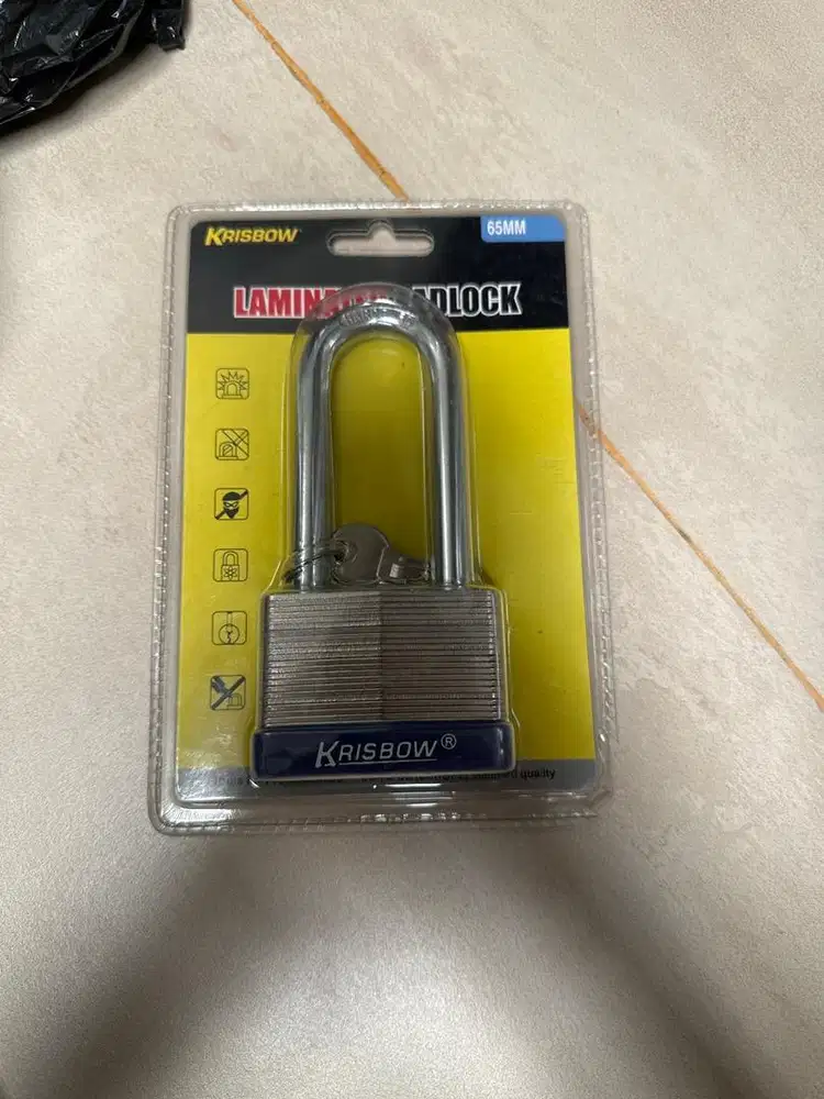 Gembok untuk keamanan