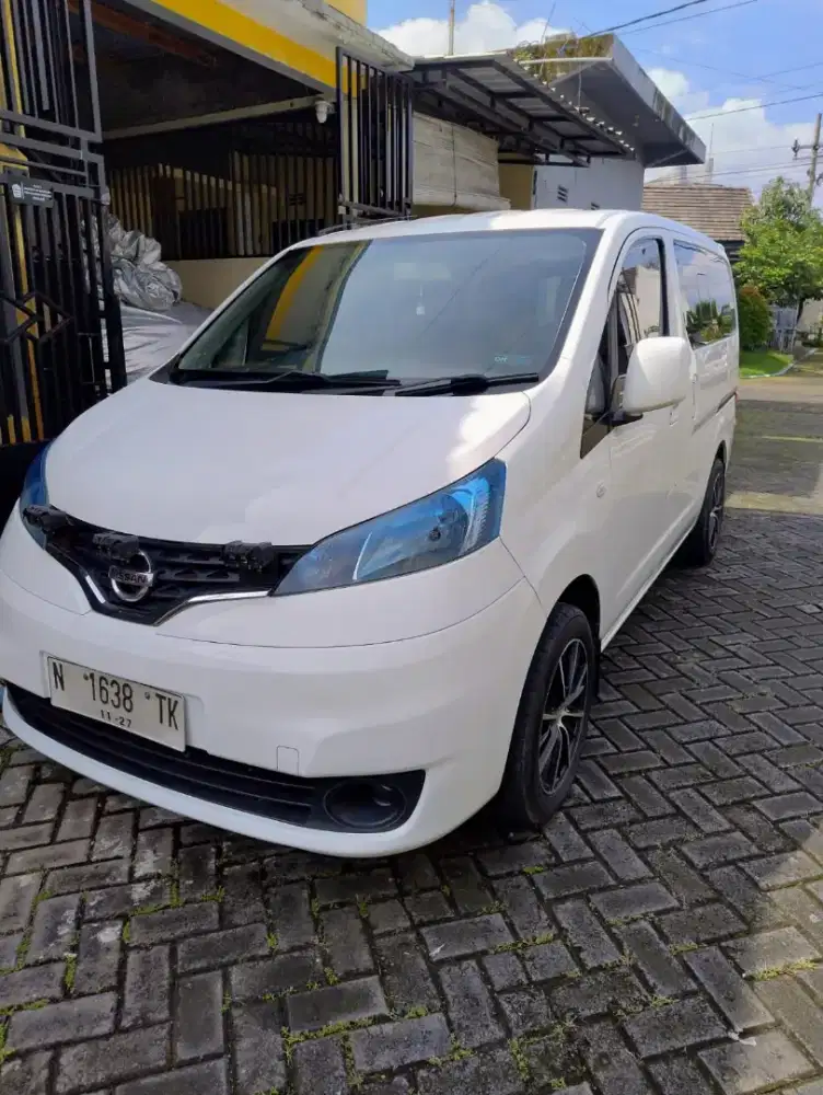 DIJUAL NISSAN EVALIA TYPE XV WARNA PUTIH MULUS, MATIC LANGSUNG PEMILIK