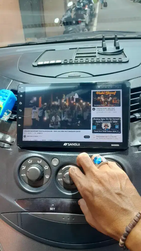Aneka Android head unit