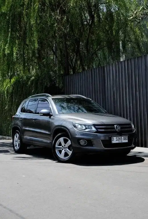 lowKm! Volkswagen Tiguan 1.4 TSi Turbo antik 2013 VW SUV bandung