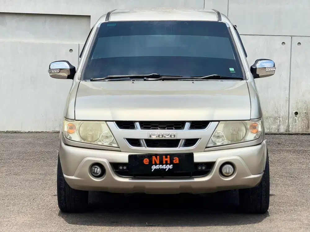Isuzu Panther LS Turbo 2.5 manual 2007.. istimewa...