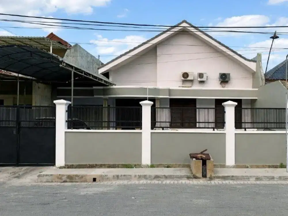 Rumah Klampis Anom, Wisma Mukti Strategis • Double Way • Siap Huni • Carport