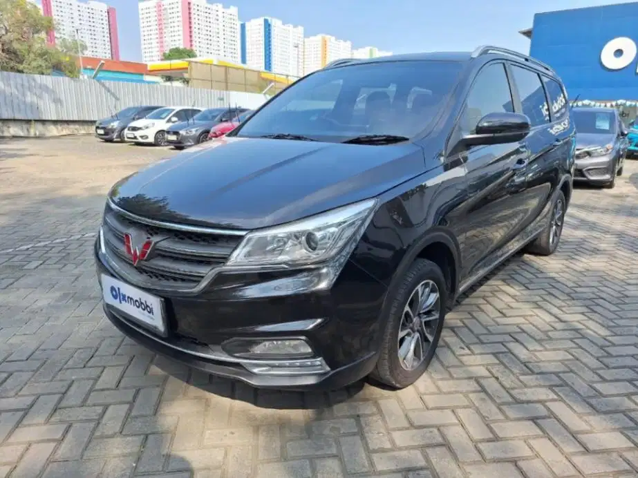 DP MURAH - Wuling Cortez 1.8 C Bensin-AT 2018 Hitam