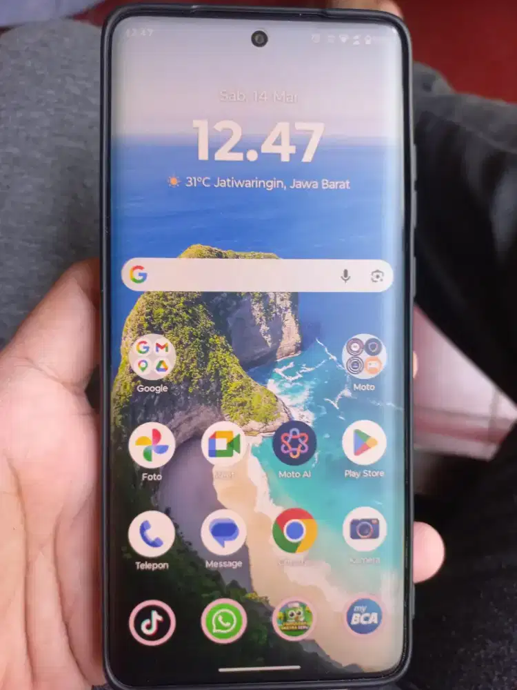 Dijual Motorola Edge 60 Fusion kondisi sangat terawat dan normal.