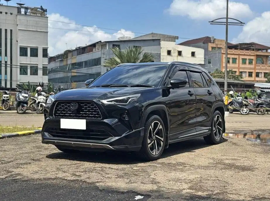 2023 Toyota Yaris Cross 1.5 GR TSS Hitam Km 10rb Record Dp 43jt