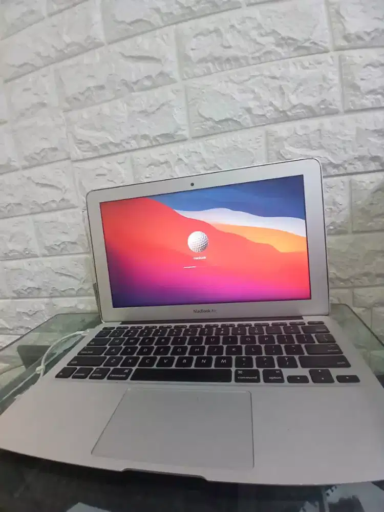 Jual macbook air 11 2014