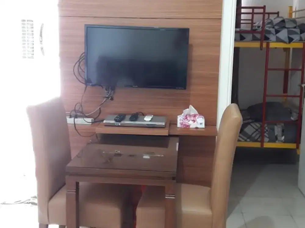disewakan apartemen green lake sunter,2kamar,furnished,luas 42,hadap timur,view danau,siap huni,best view, 26 juta/6bulan