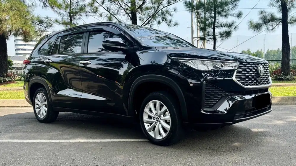 Toyota Kijang Innova 2023 Bensin