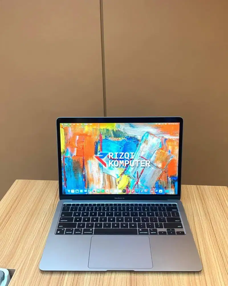 MacBook Air M1 2020 RAM 8GB SSD 256GB Siap Pakai