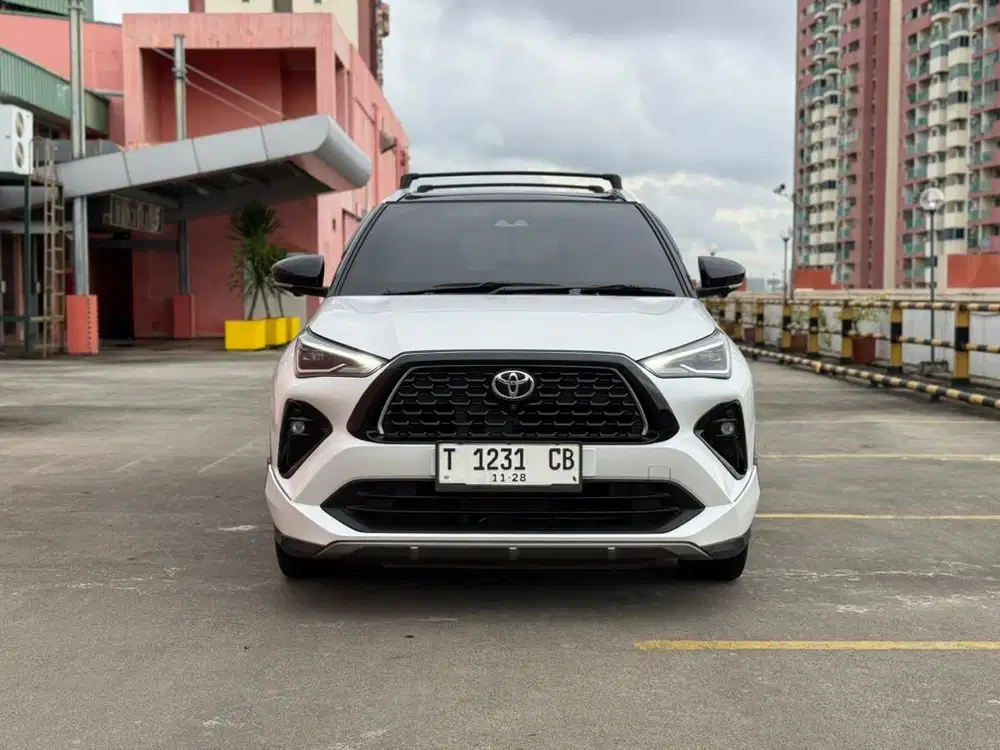 Toyota Yaris Cross GR Two Tone 2023 A/T Hybrid
