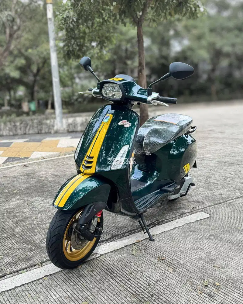 JUAL MURAH VESPA SPRINT SIXTIES RACING LIMITED EDITION 2020 MULUS