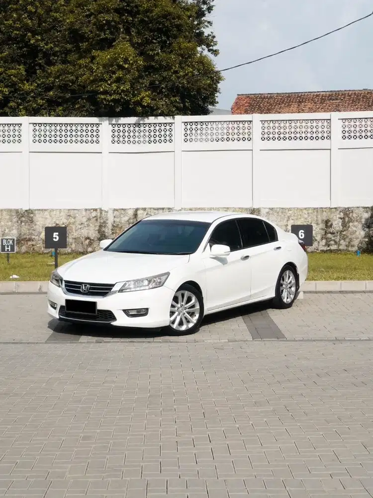 Honda Accord VTi-L 2013