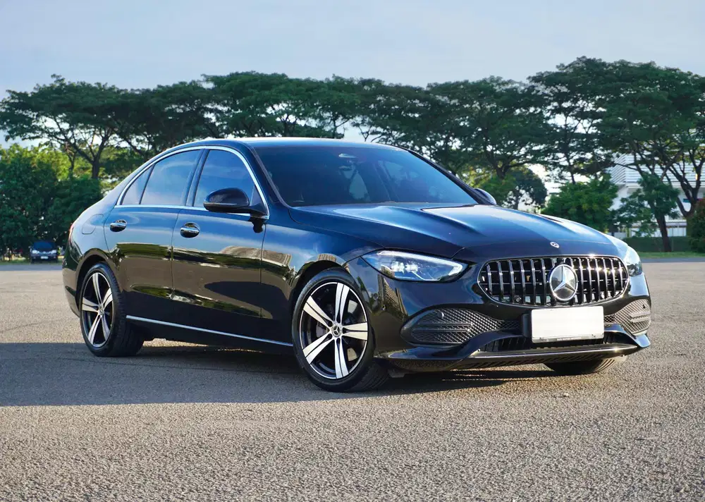 HOT ITEMS ! IRIT ! Mercedes Benz C200 W206 EQ Boost Avantgarde 2022