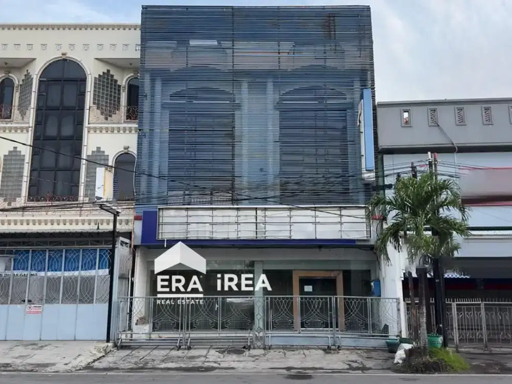 RUKO 3 LANTAI DISEWAKAN DI SOLO DEKAT LUWES GADING