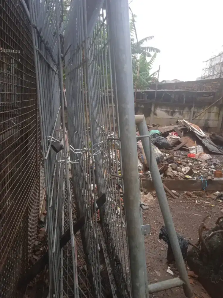 Pagar GRC Galvanis Bekas  Rp 4.000/kg