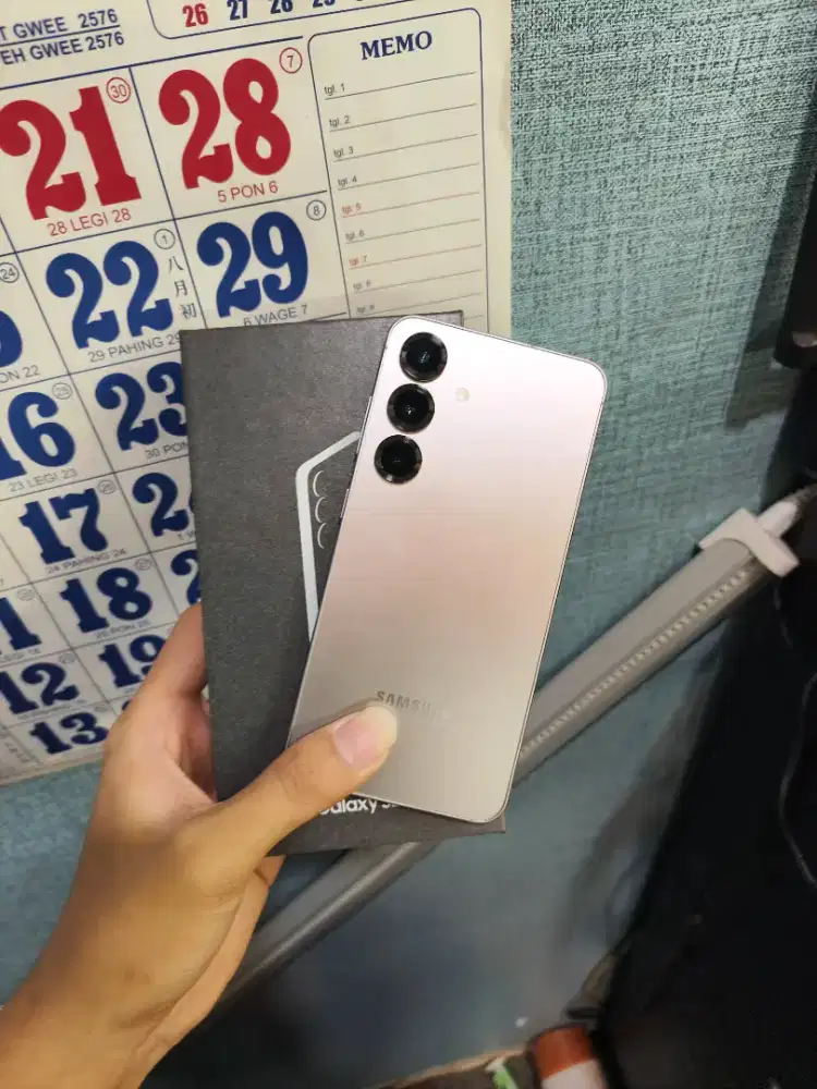 Samsung Galaxy S25 12/512 Fullset Sein