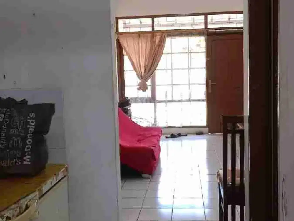 Rumah Minimalis Strategis Jual Cepat Murah, Taman Kopo Indah