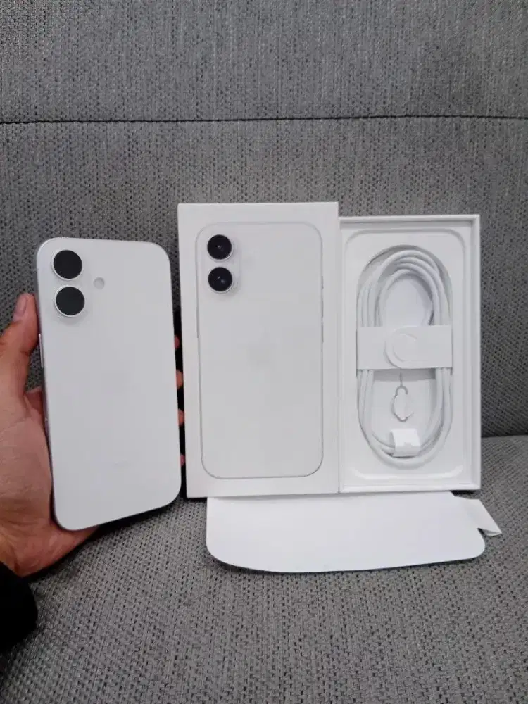 iPhone 12 128gb iBox lengkap ori mulus white