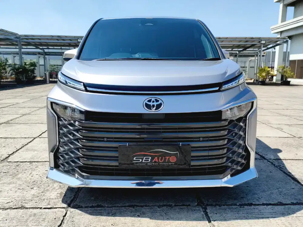 TOYOTA VOXY 2.0 2023 MATIC