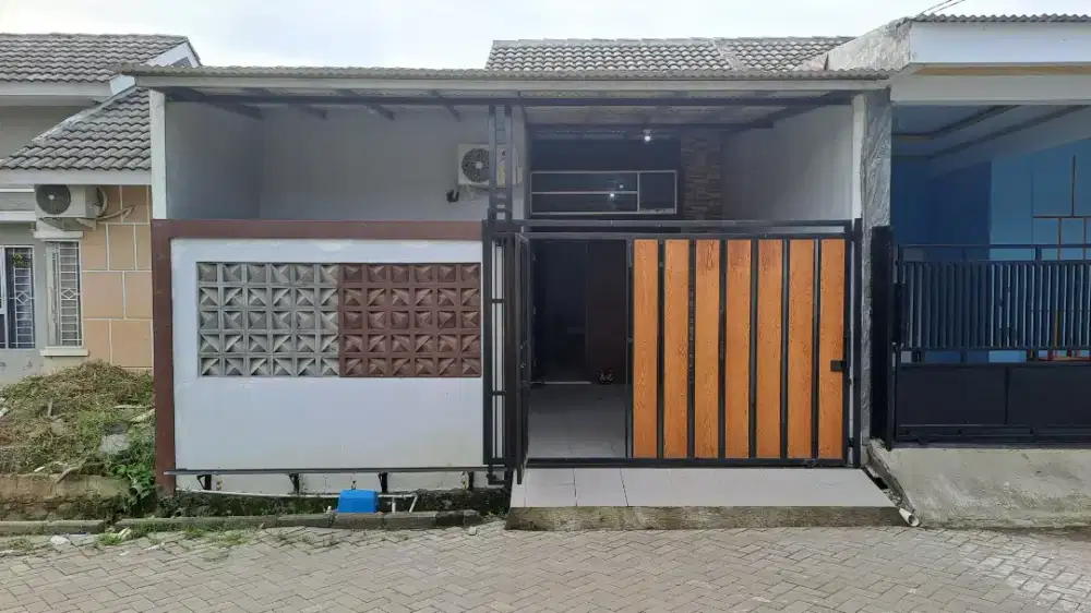 Takeover  perumahan royal rajeg