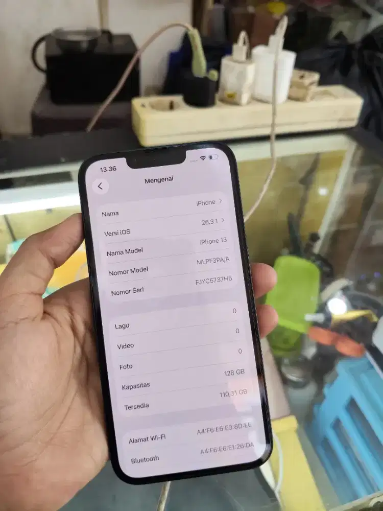 Seken iphone 13 128gb ibox garansi on 4/1/2027