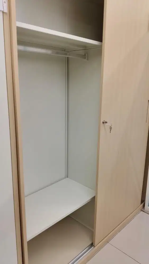 LEMARI PAKAIAN SLIDING