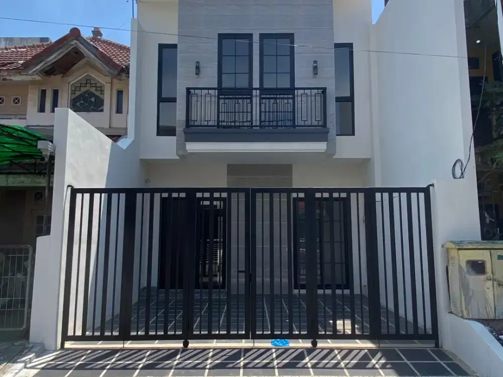 New Gress, Rumah di Pantai Mentari, siap pakai, jarang ada bukan bangunan developer