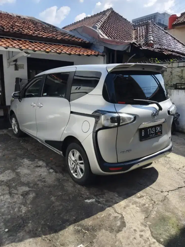TOYOTA SIENTA TIPE G 2016