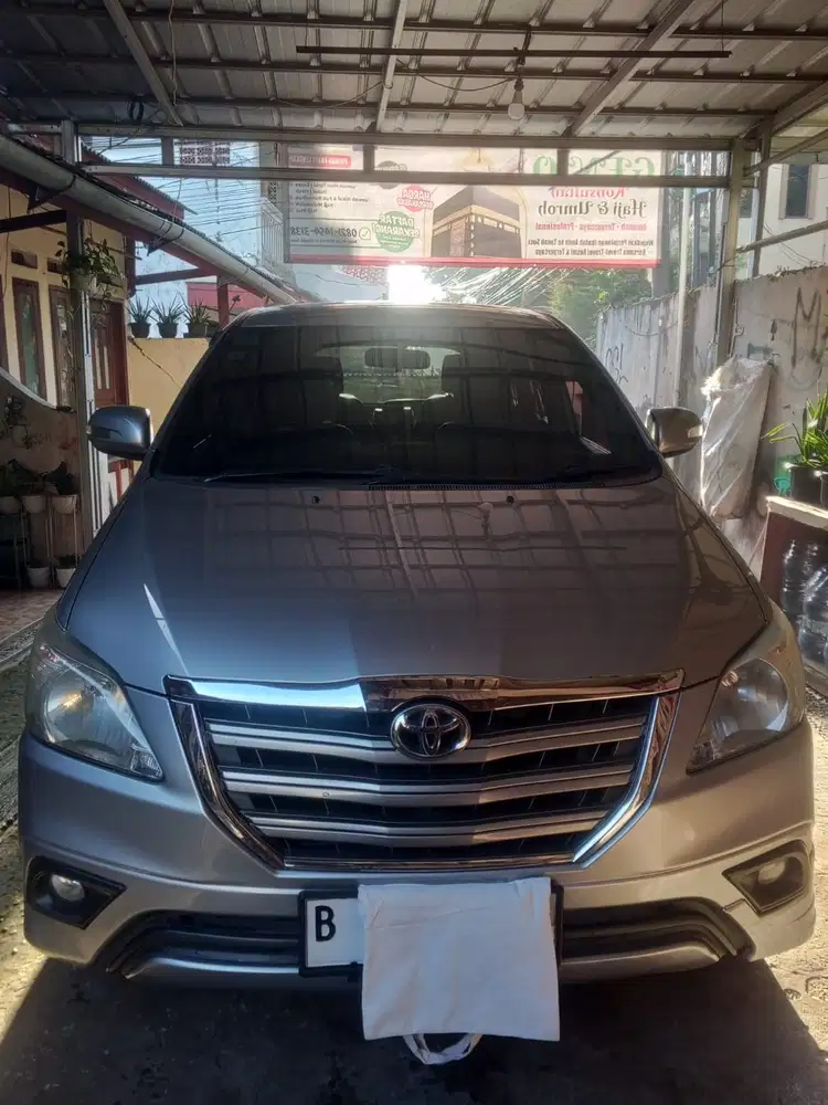 Toyota Kijang Innova 2014 Bensin