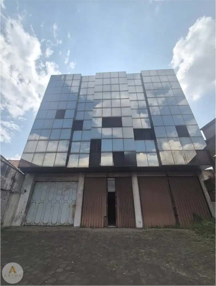 Gudang Strategis Akses Tol Mainroad Moch Toha Bandung