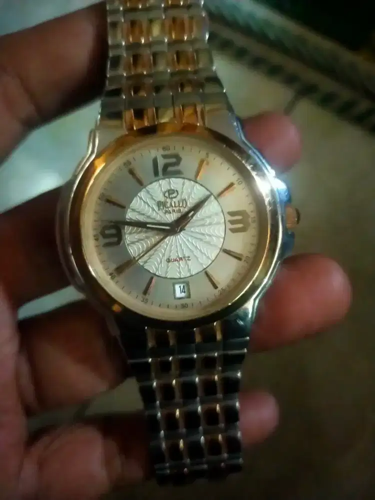 Jam tangan pria picallo