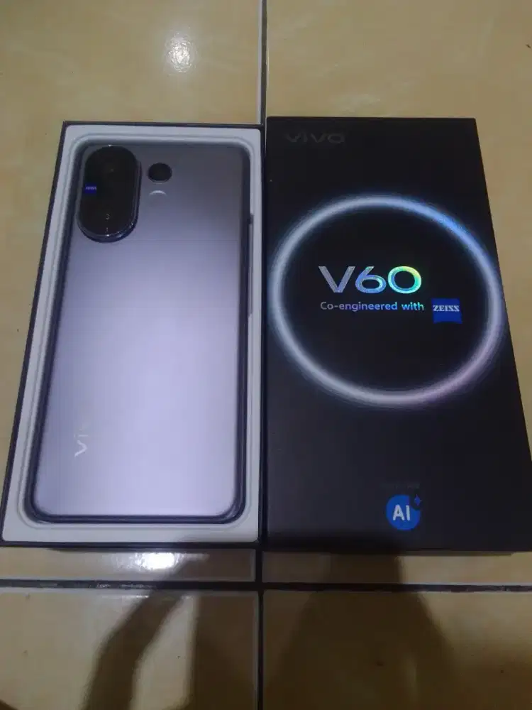 Vivo V60 8/256gb