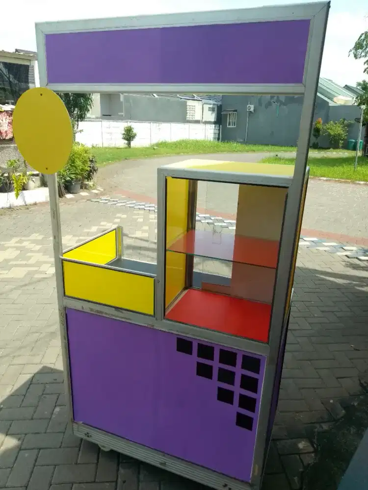 ROMBONG ALUMINI KACA SECOND BAIK KAKI ADA RODA HARGA 1,3 JT LOK SDA