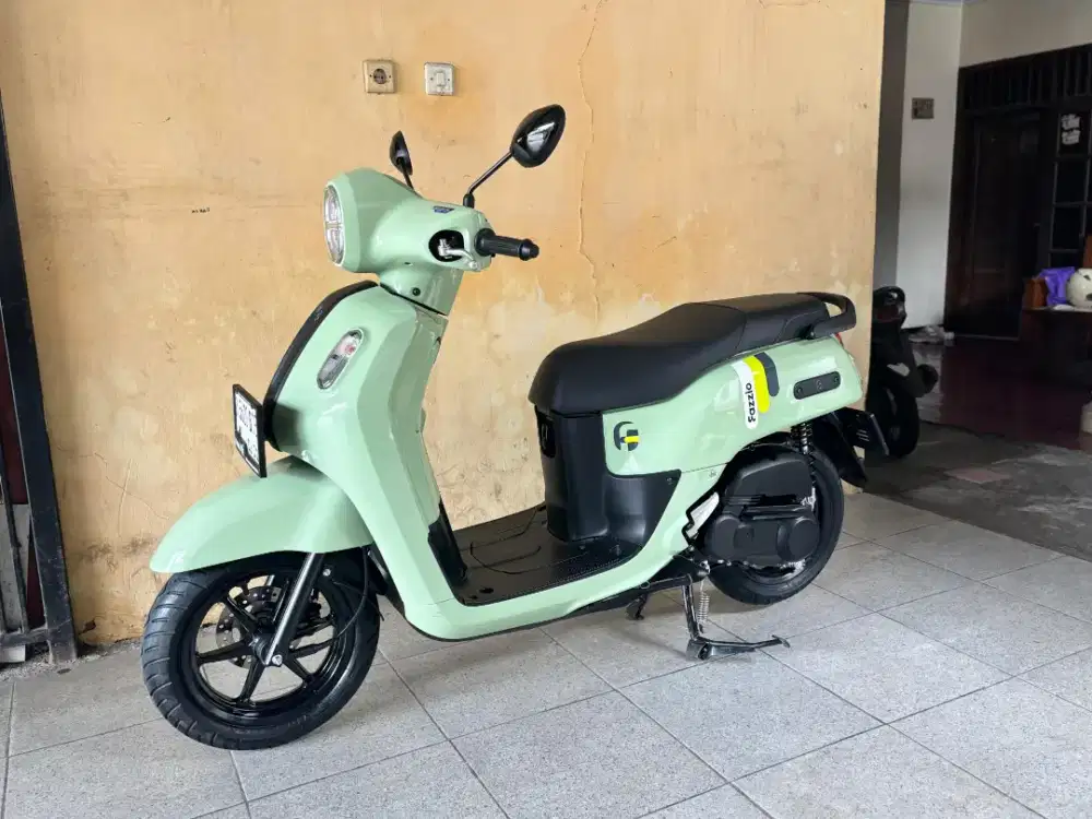 YAMAHA FAZZIO HYBRID NEO TH 2025 KM 2 RB