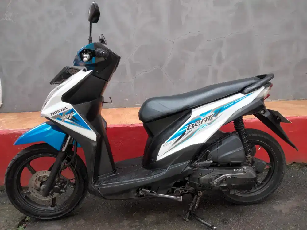 Honda Beat esp tahun 2015 siap pakai