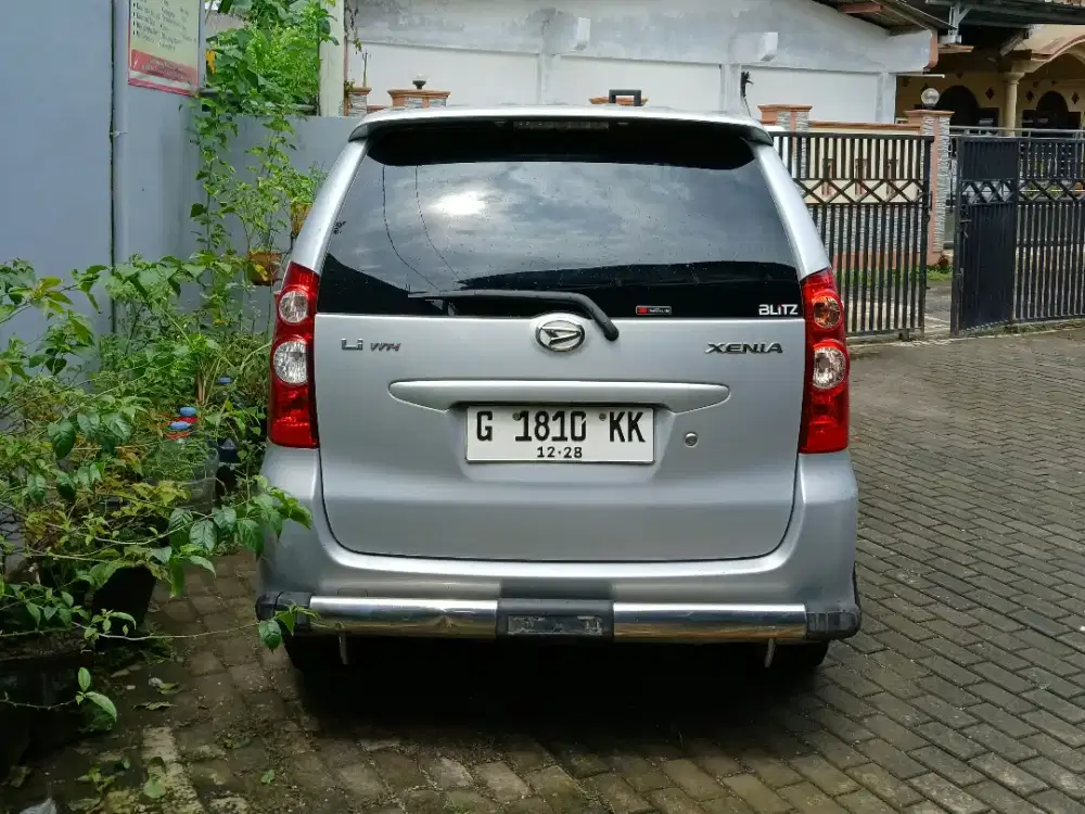 Xenia Li 2008 Silver Metalik