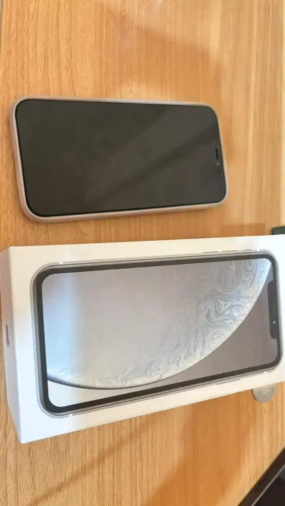 Iphone XR inter second 128GB putih