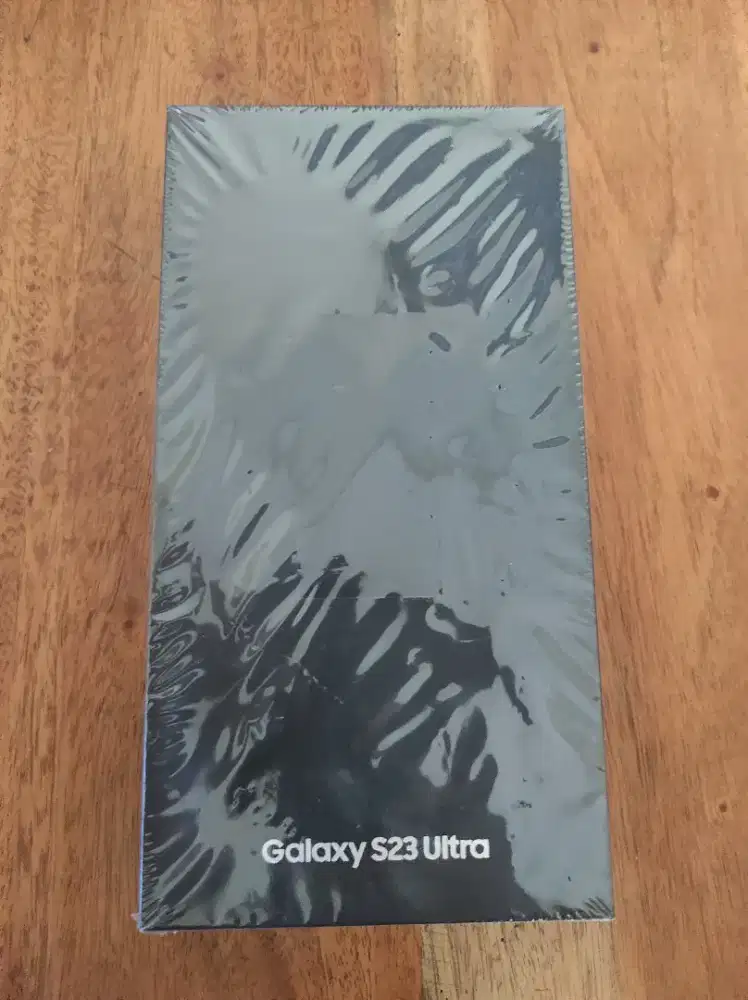 Jual new Samsung Galaxy S23 Ultra 12gb / 512 gb.