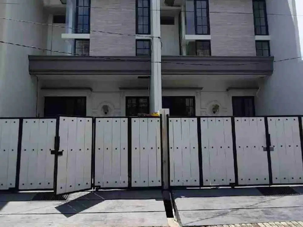 ‼️BARU GRESS TINGGAL 2 UNIT‼️Rumah 2 Lantai Siap Huni di Perum Taman Pondok Indah Wiyung Surabaya.