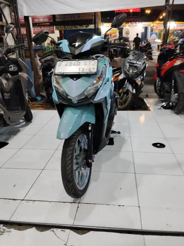 (JUAL CEPAT)Honda Vario led old 150cc 2017 mulus super gres
