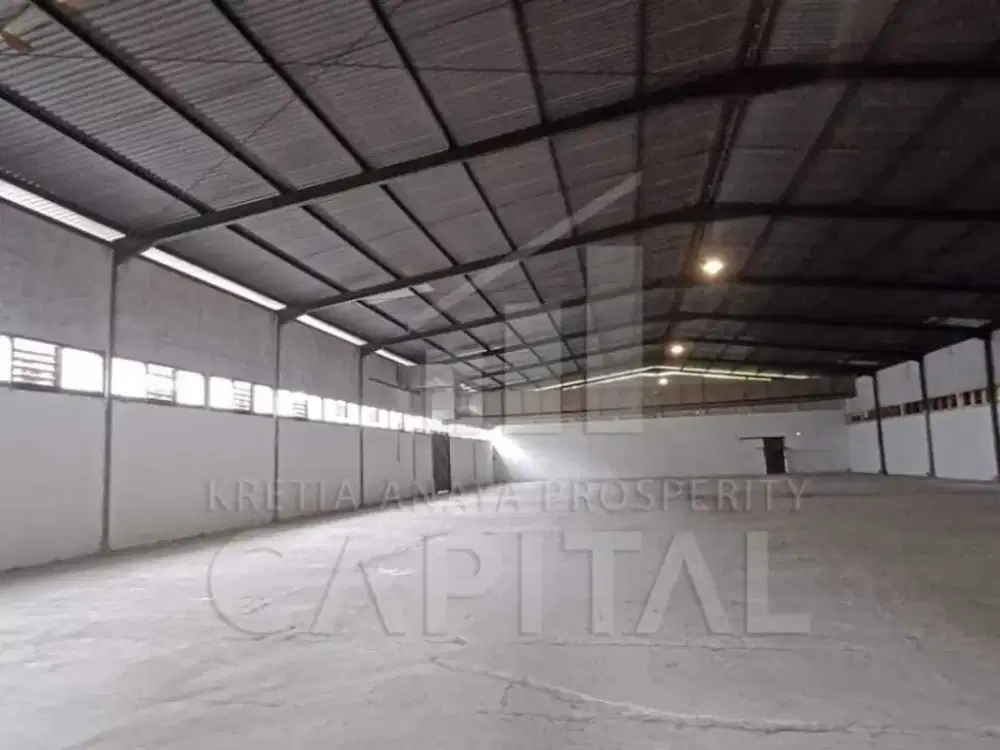 GUDANG MANDIRI DENGAN AKSES TOL DI JALAN INDUSTRI LEUWIGAJAH