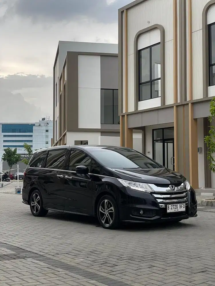 Odyssey Prestige 2015 - Genap - Automatic -Honda Odyssey Prestige 201